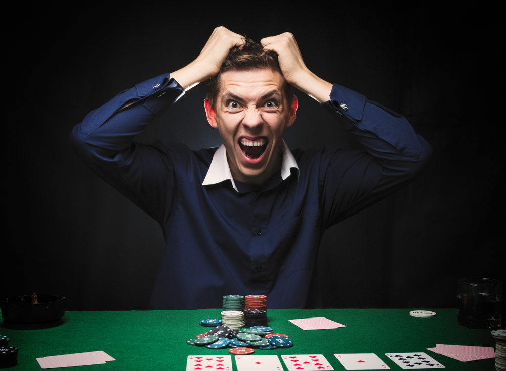 לנצח בפוקר בתור שורט סטאק – איך לשחק כשנגמר הכסף